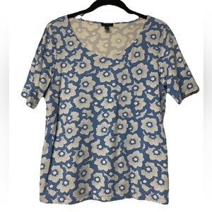 NWOT Talbots Petite Short Sleeved Blouse/Tee Size MP Blue flower, luxury tee